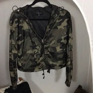 Love Tree pullover camo jacket